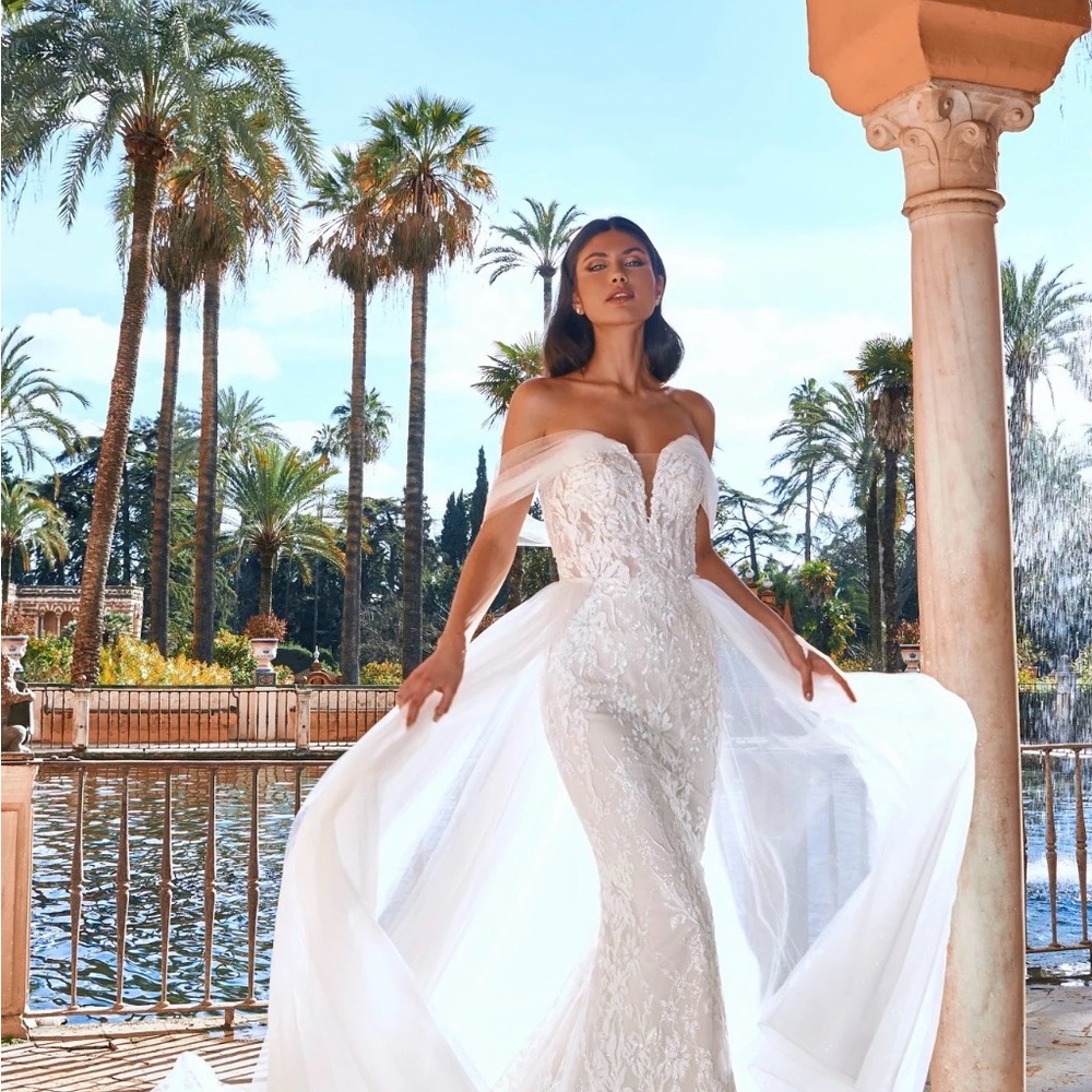 Pronovias Havana White Off-Shoulder Wedding Dress